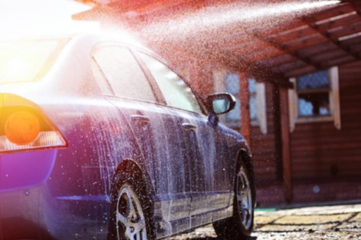 Professional car washing service